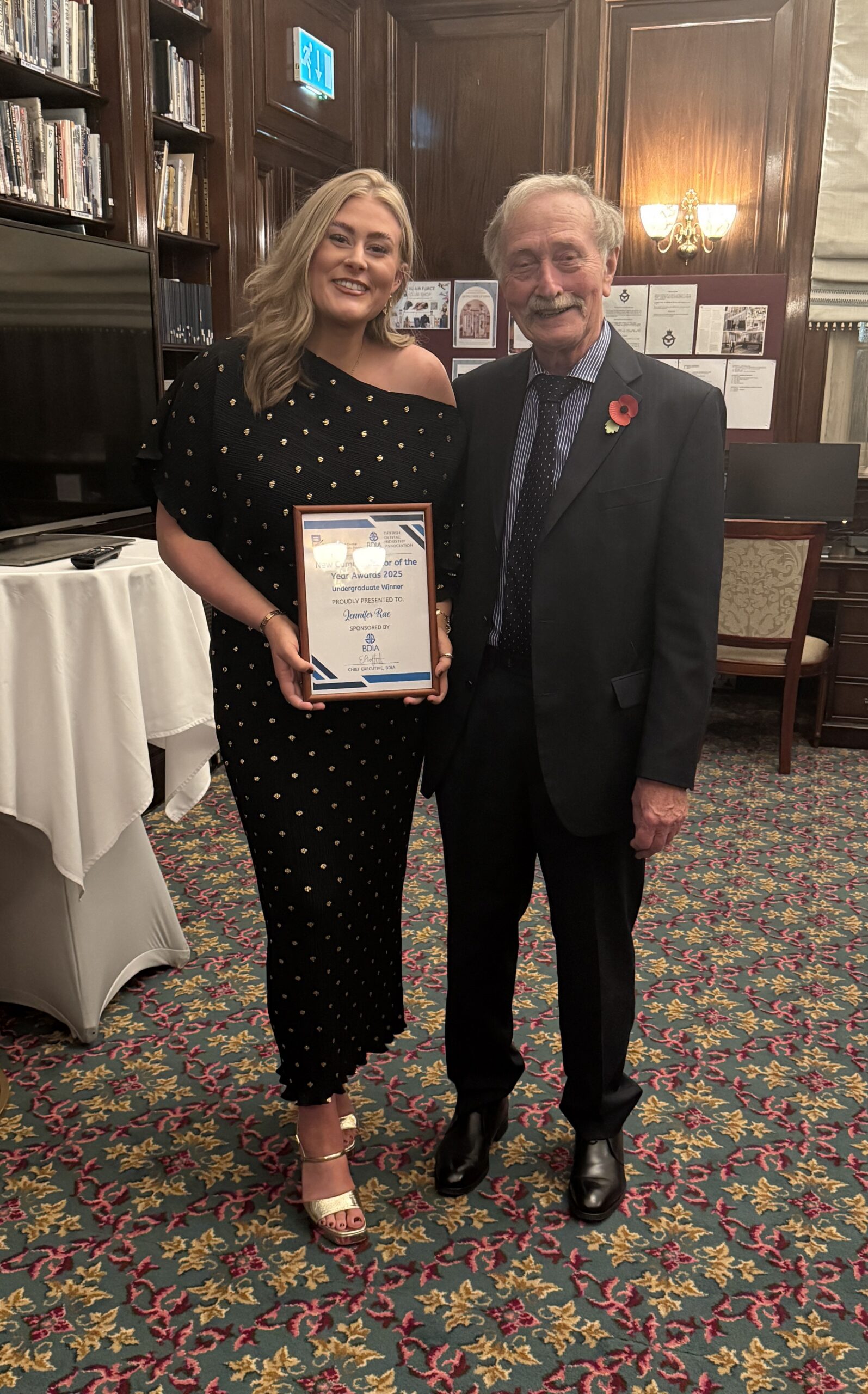 National award win for Glasgow-based Clyde Munro dental therapist 