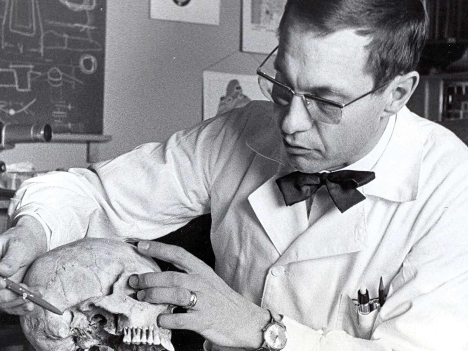 Per-Ingvar Brånemark in his study