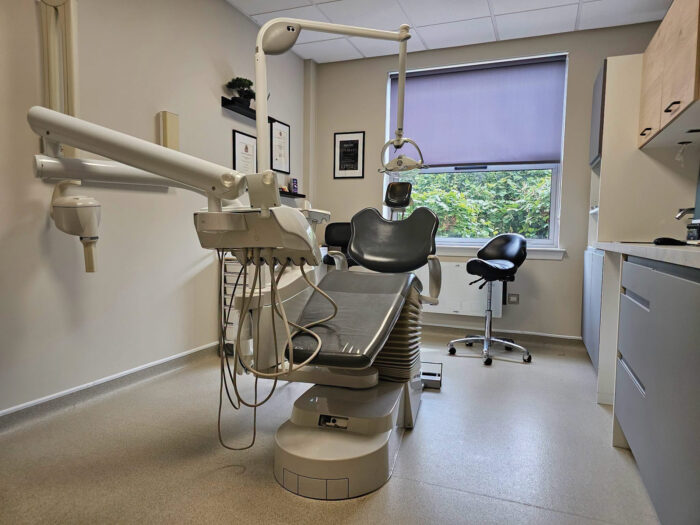 An empty dental surgery cleaned for the next patient.